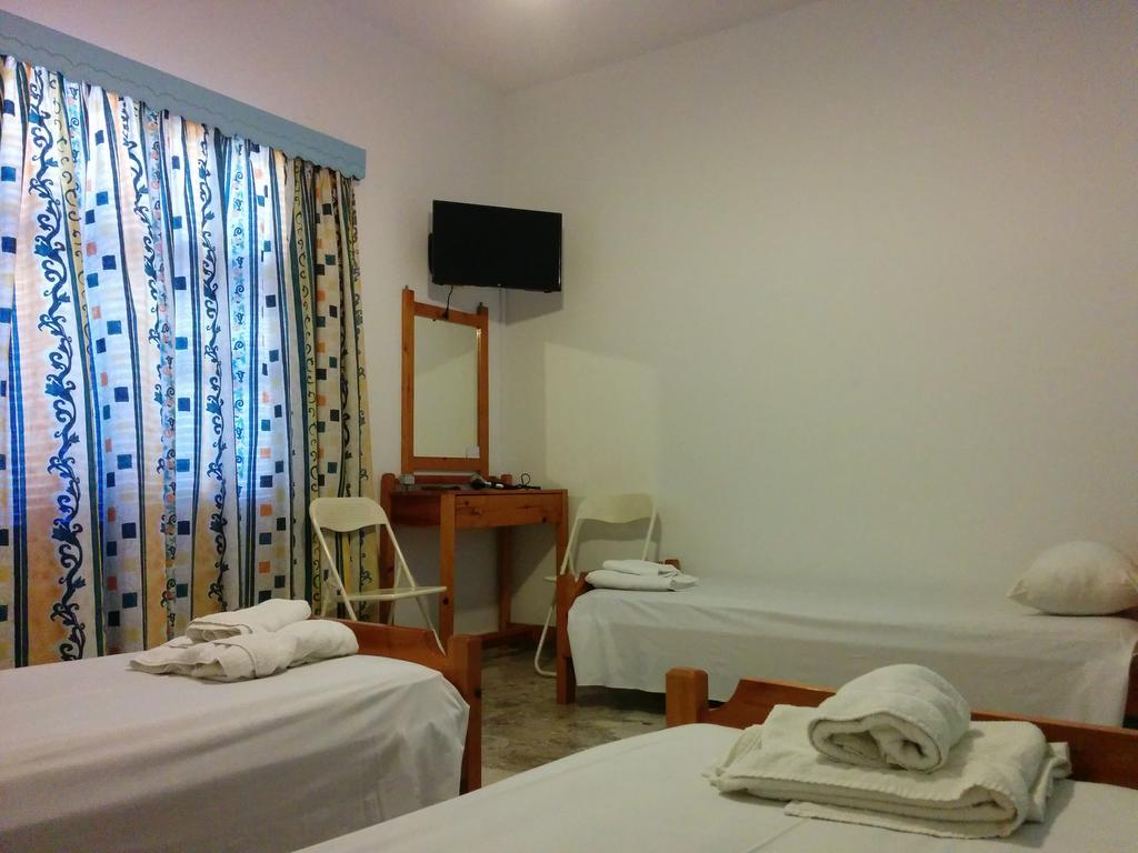 Panos Studios Poros Town المظهر الخارجي الصورة